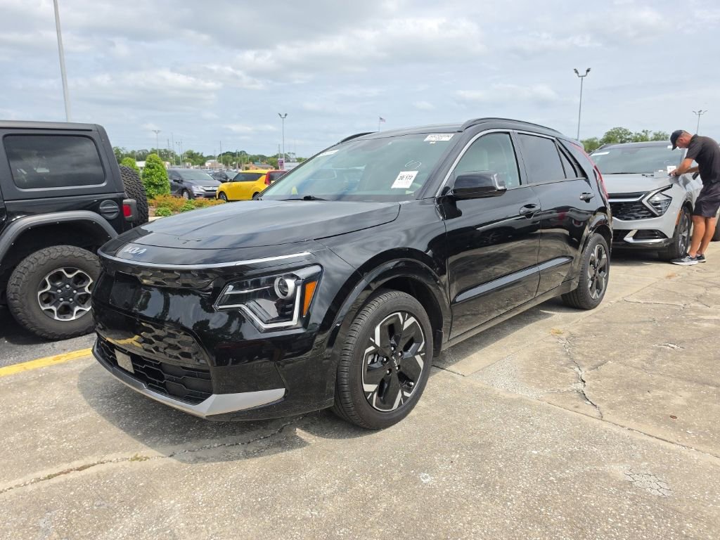 Used 2023 Kia Niro Wind FWD image 9