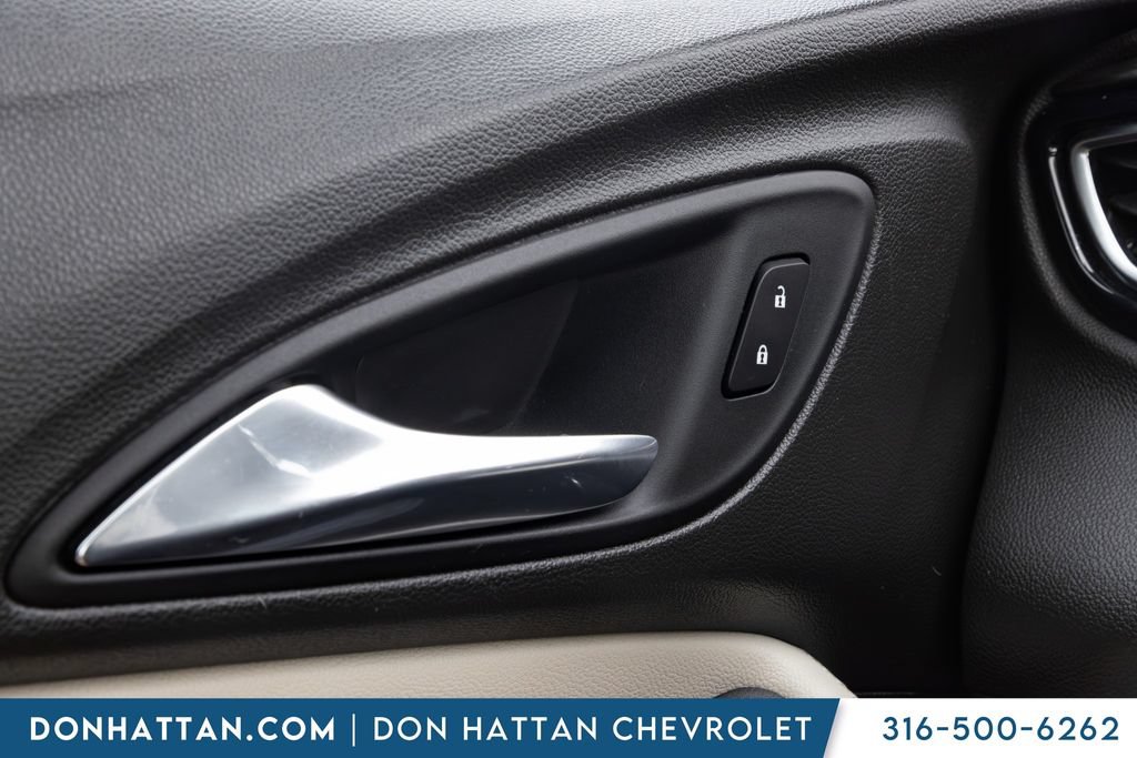 Used 2021 Buick Encore GX Preferred FWD image 12