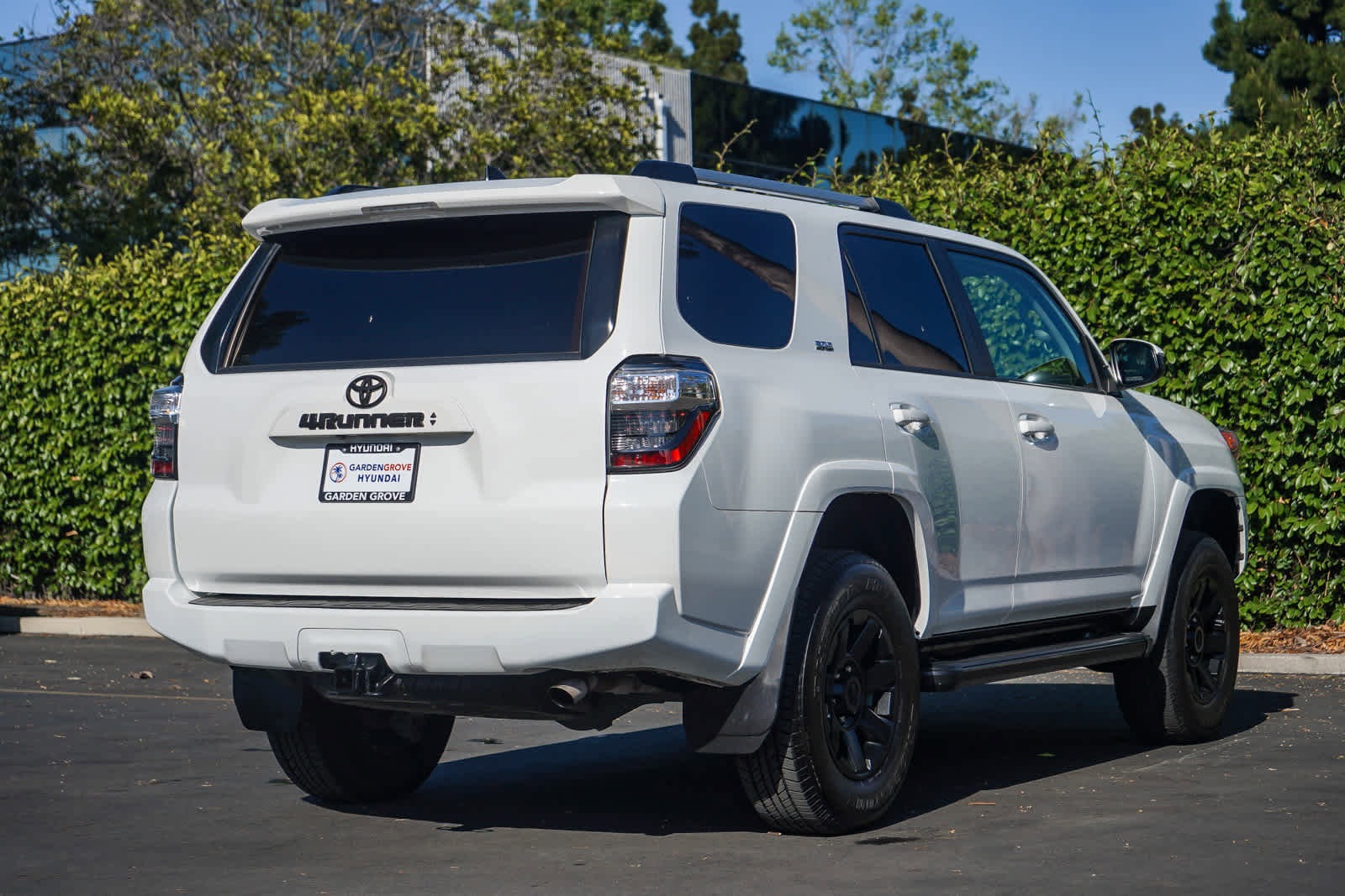 Used 2021 Toyota 4Runner SR5 image 6