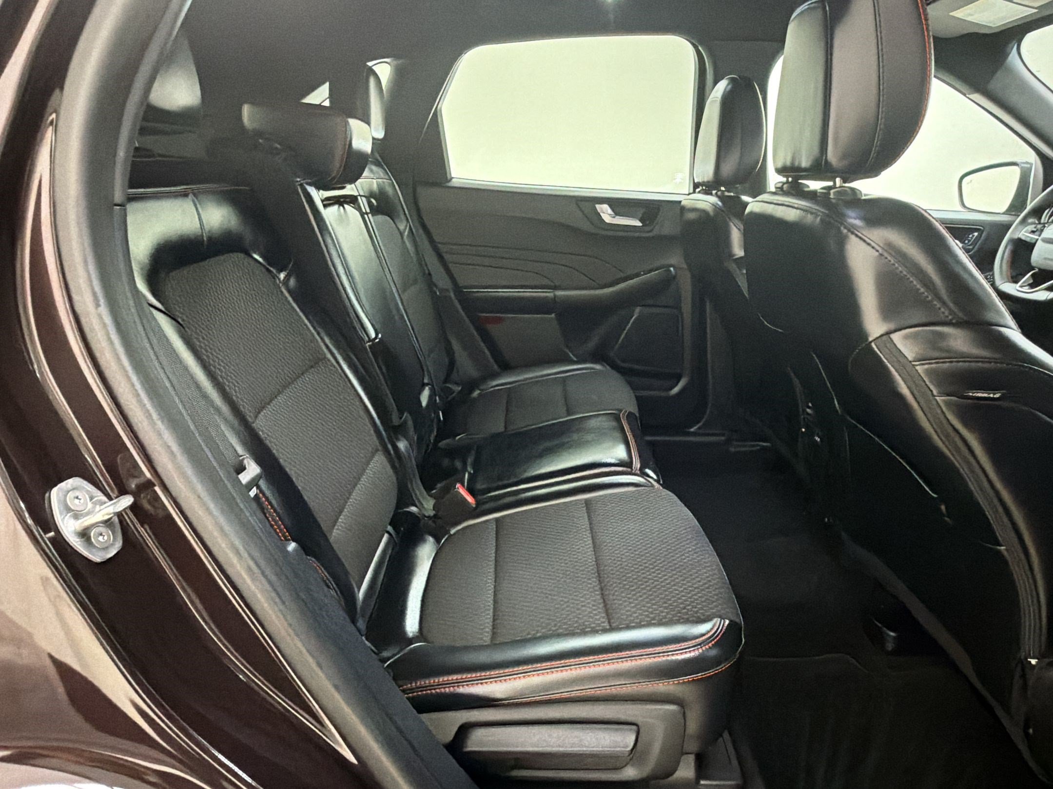 Certified 2023 Ford Escape ST-Line w/ Tech Pack #1 FWD image 31