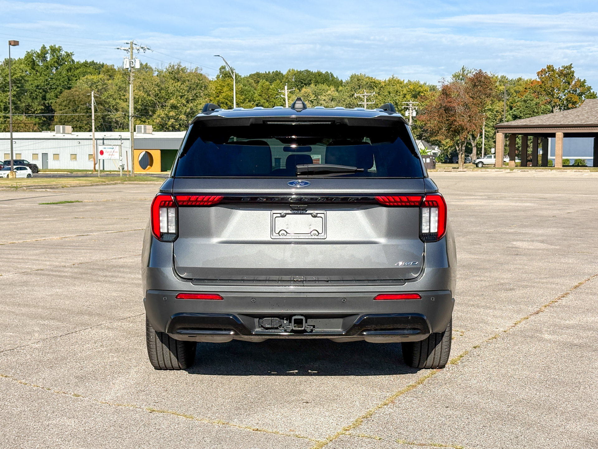 Used 2025 Ford Explorer ST-Line w/ ST-Line Street Pack AWD/4WD image 8