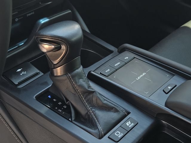 Used 2021 Lexus ES 300h w/ Premium Package FWD image 16