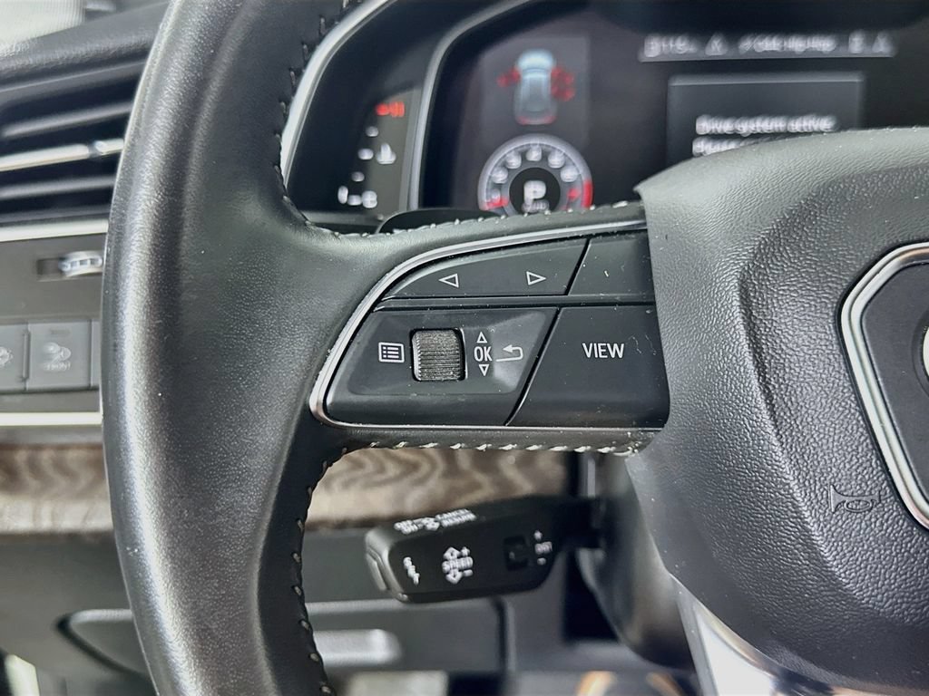 Used 2019 Audi Q8 Premium Plus AWD/4WD image 25