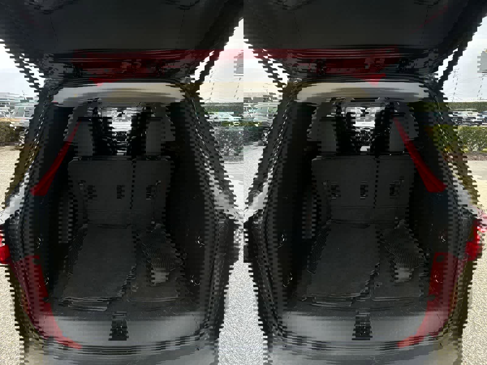 Used 2019 Chevrolet Traverse LT w/ LT Premium Package image 35