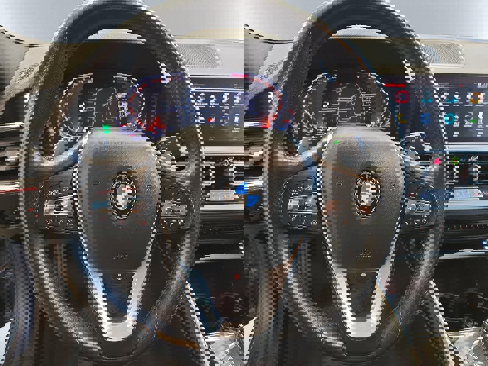 Used 2022 BMW 430i xDrive xDrive w/ Convenience Package image 18