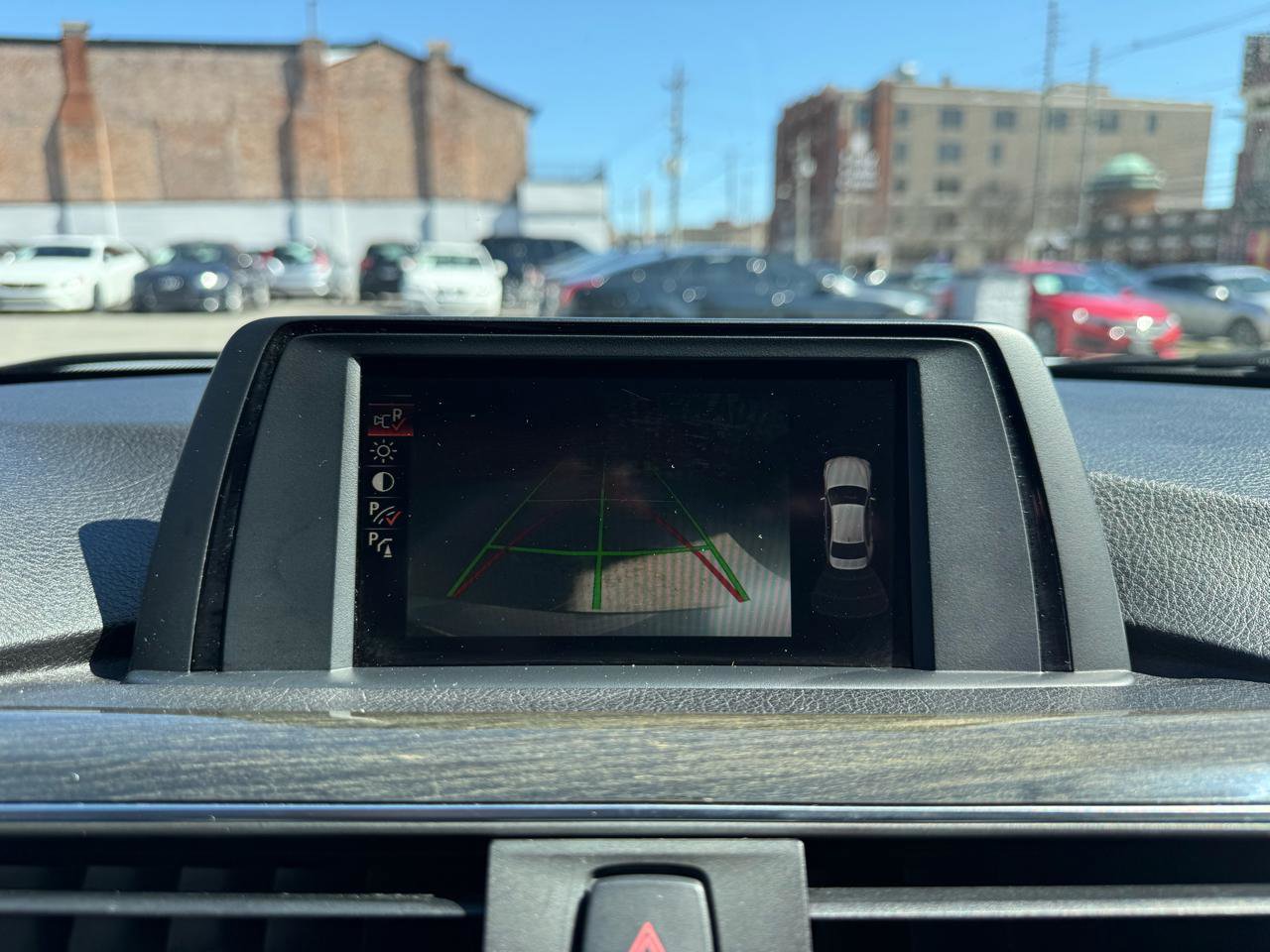 Used 2017 BMW 330i 330i Sedan South Africa image 11