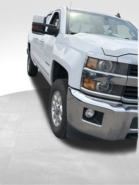 Used 2015 Chevrolet Silverado 2500 LTZ w/ Z71 Package, Off-Road AWD/4WD image 3