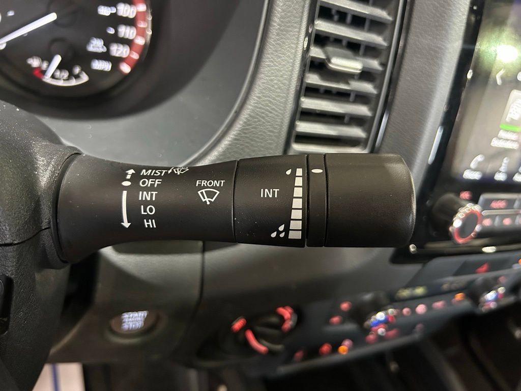 Used 2022 Nissan Frontier PRO-4X AWD/4WD image 24