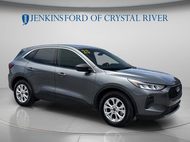 Certified 2023 Ford Escape Active w/ Cold Weather Package FWD image 2