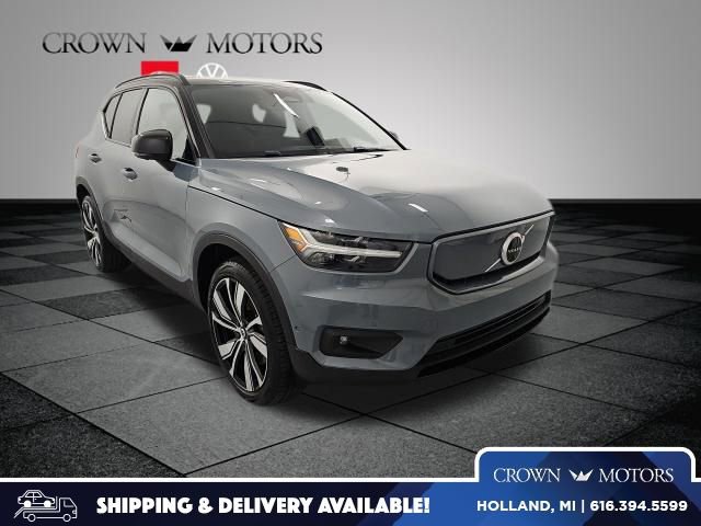 Used 2022 Volvo XC40 P8 Recharge Ultimate image 1