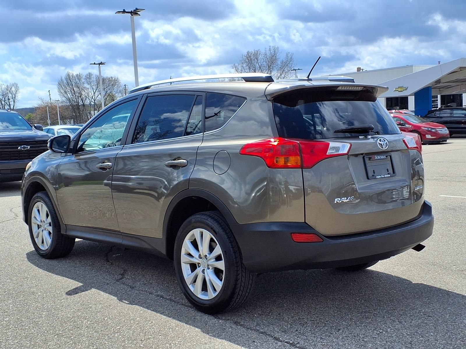 Used 2014 Toyota RAV4 Limited w/ Technology Package FWD image 7