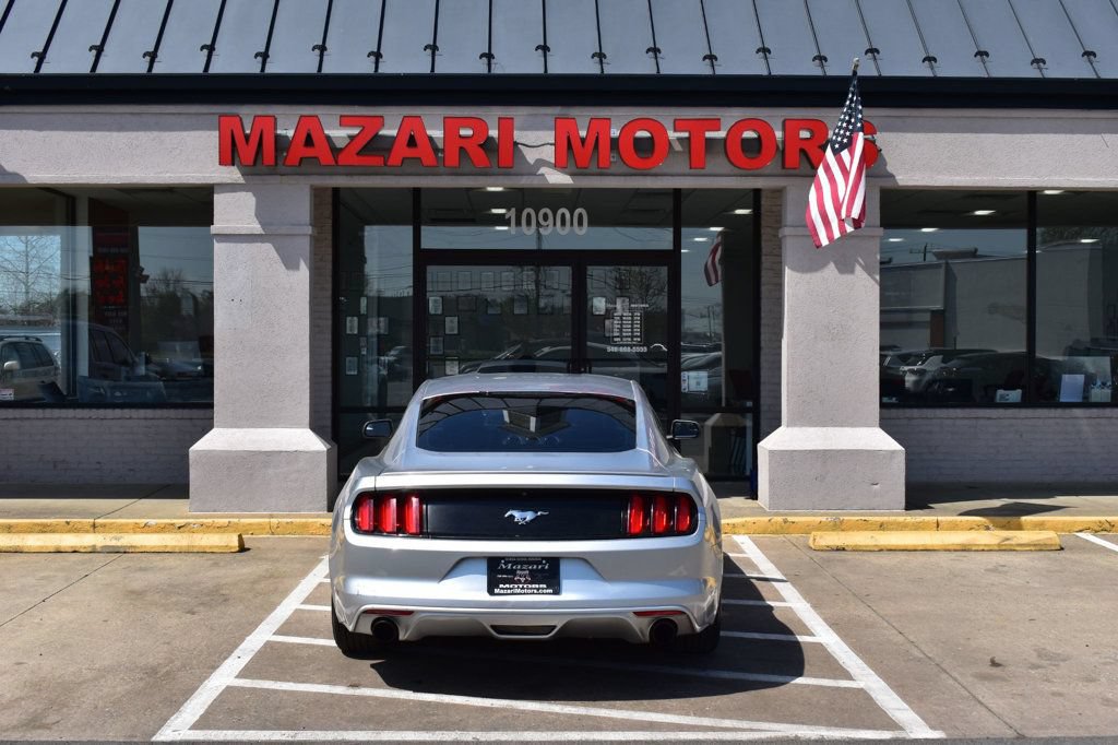Used 2016 Ford Mustang Coupe RWD image 10