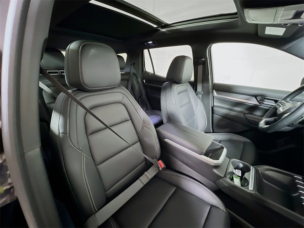 Used 2025 GMC Terrain Elevation w/ Elevation Premium Package image 25