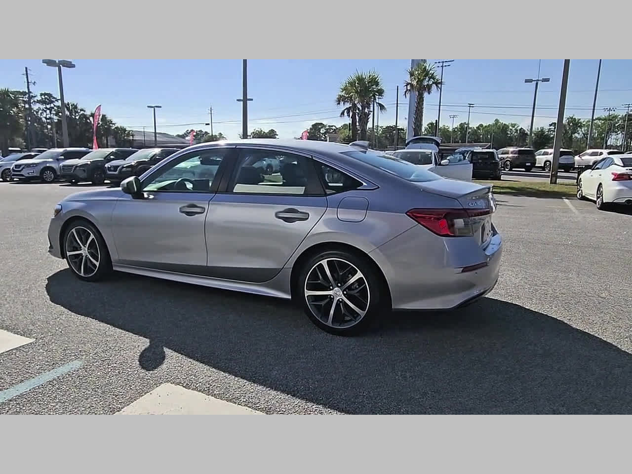 Used 2022 Honda Civic Touring image 27