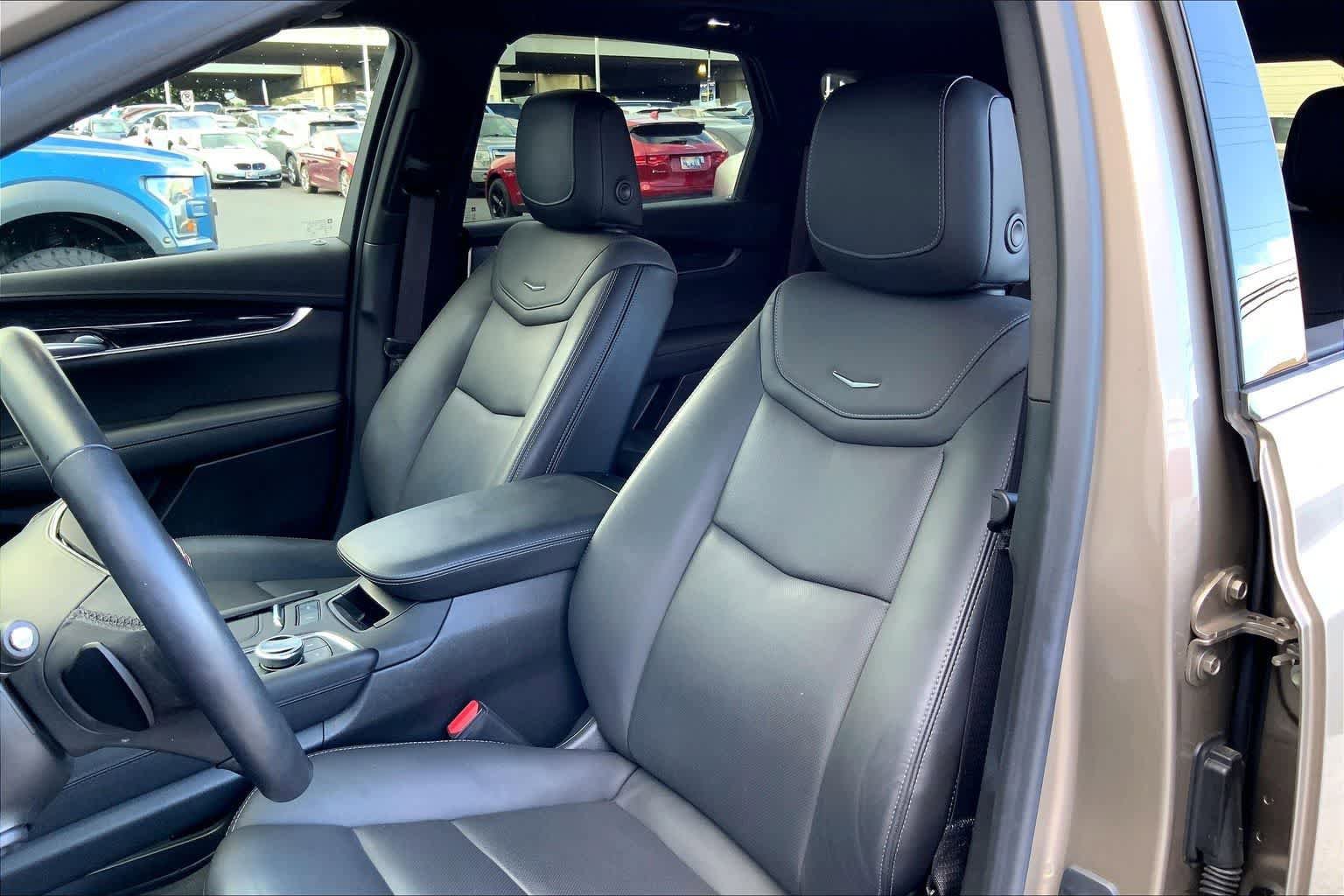 Used 2023 Cadillac XT5 Premium Luxury AWD/4WD image 12
