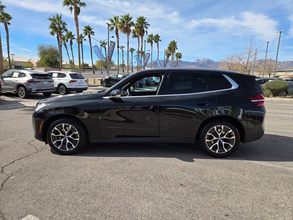 Used 2025 BMW X3 xDrive30i w/ Premium Package image 3