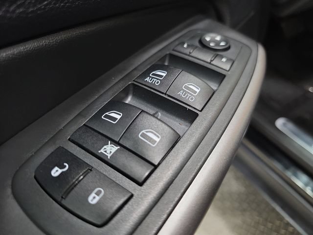Used 2021 Jeep Cherokee Limited AWD/4WD image 26