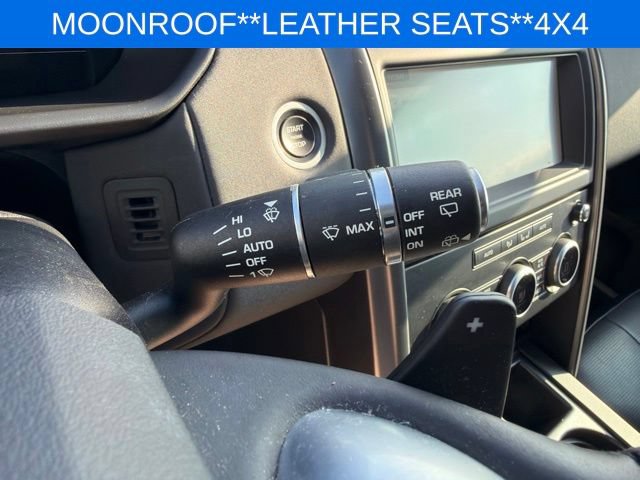 Used 2020 Land Rover Discovery Landmark AWD/4WD image 33