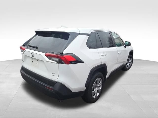 Used 2024 Toyota RAV4 LE image 7