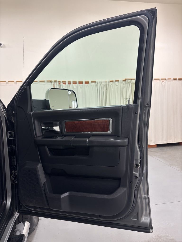 Used 2012 RAM 2500 Laramie w/ Chrome Accents Group image 27
