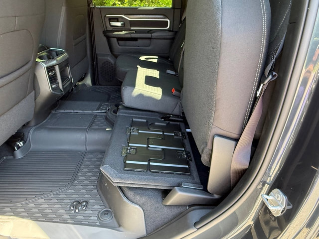 New 2026 RAM 2500 Big Horn AWD/4WD image 18