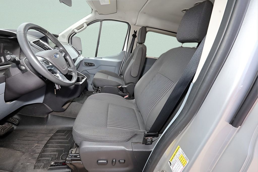 Used 2016 Ford Transit 150 XLT RWD image 12
