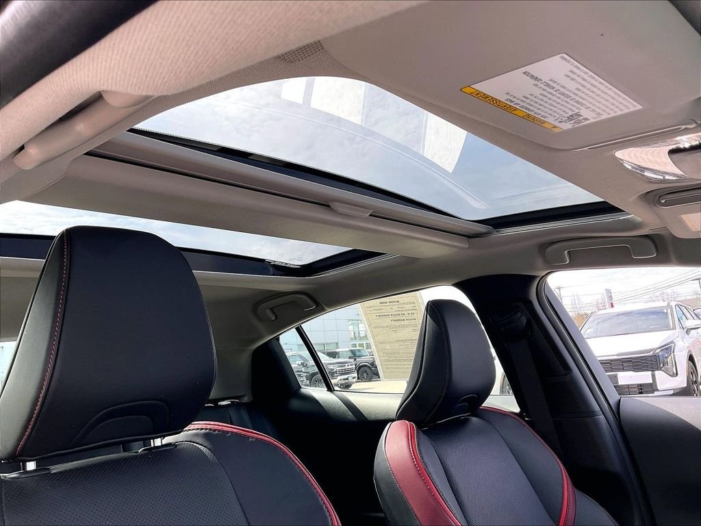 Used 2024 Toyota Prius Prime Premium w/ Advanced Technology Package FWD image 21