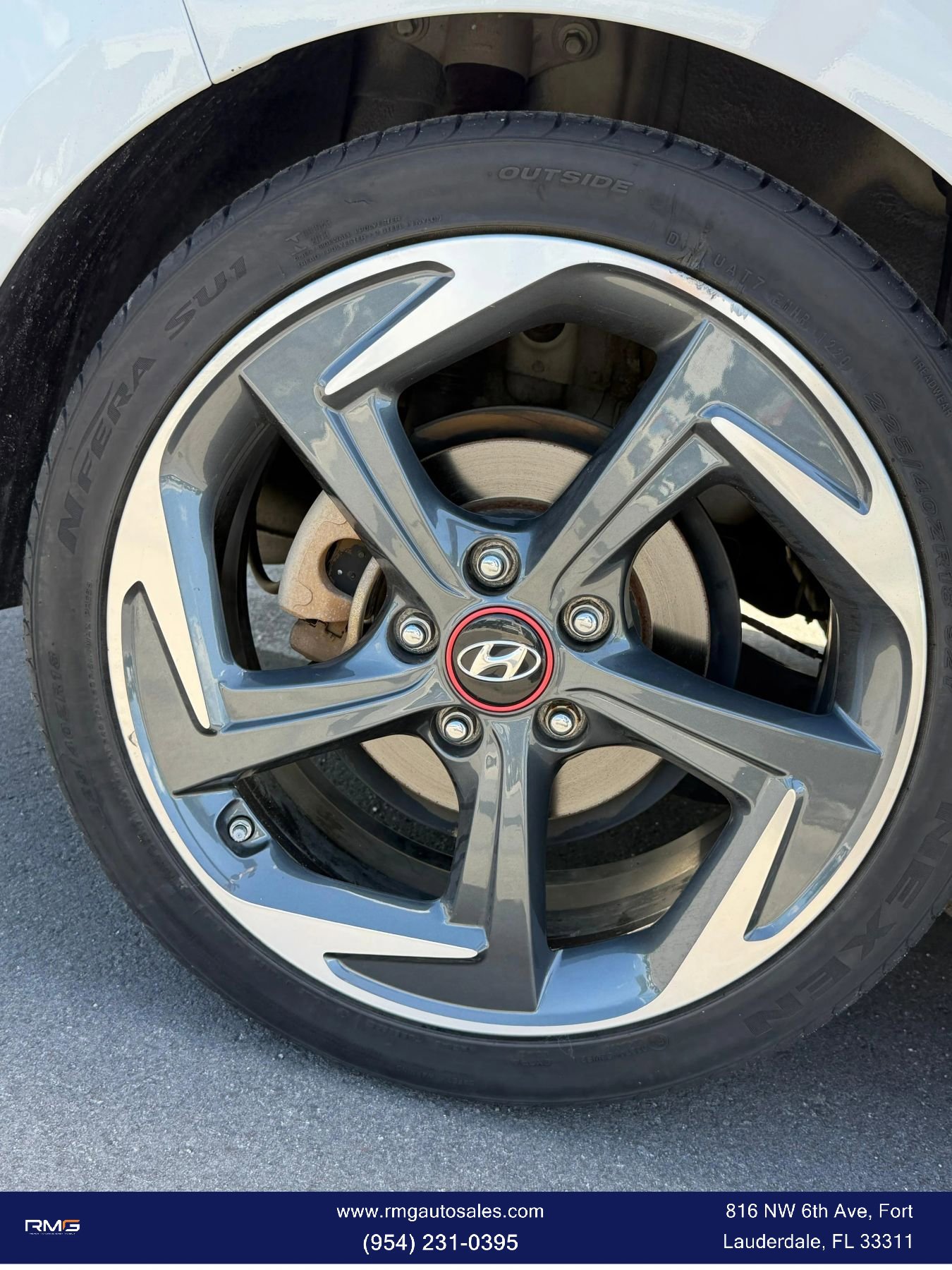 Used 2020 Hyundai Veloster Turbo FWD image 3
