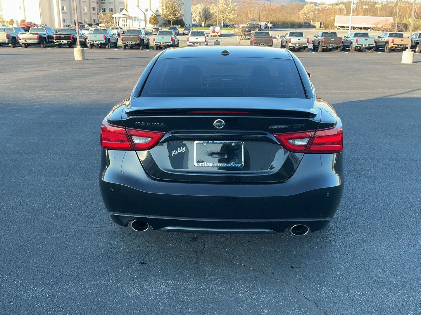 Used 2018 Nissan Maxima SR w/ Midnight Edition image 8