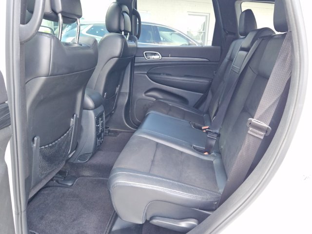 Used 2019 Jeep Grand Cherokee Altitude AWD/4WD image 11