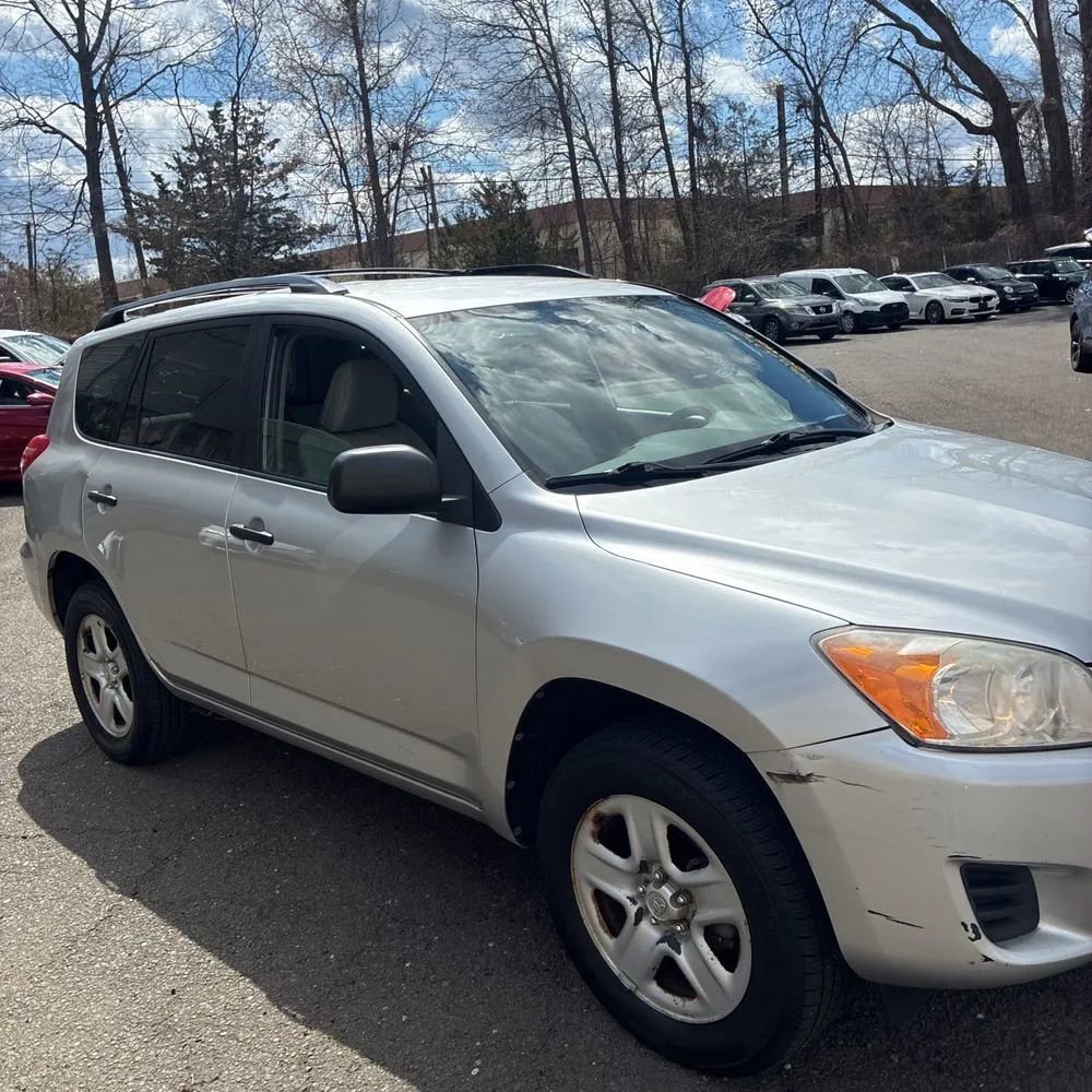 Used 2012 Toyota RAV4 4WD w/ Value Pkg image 5