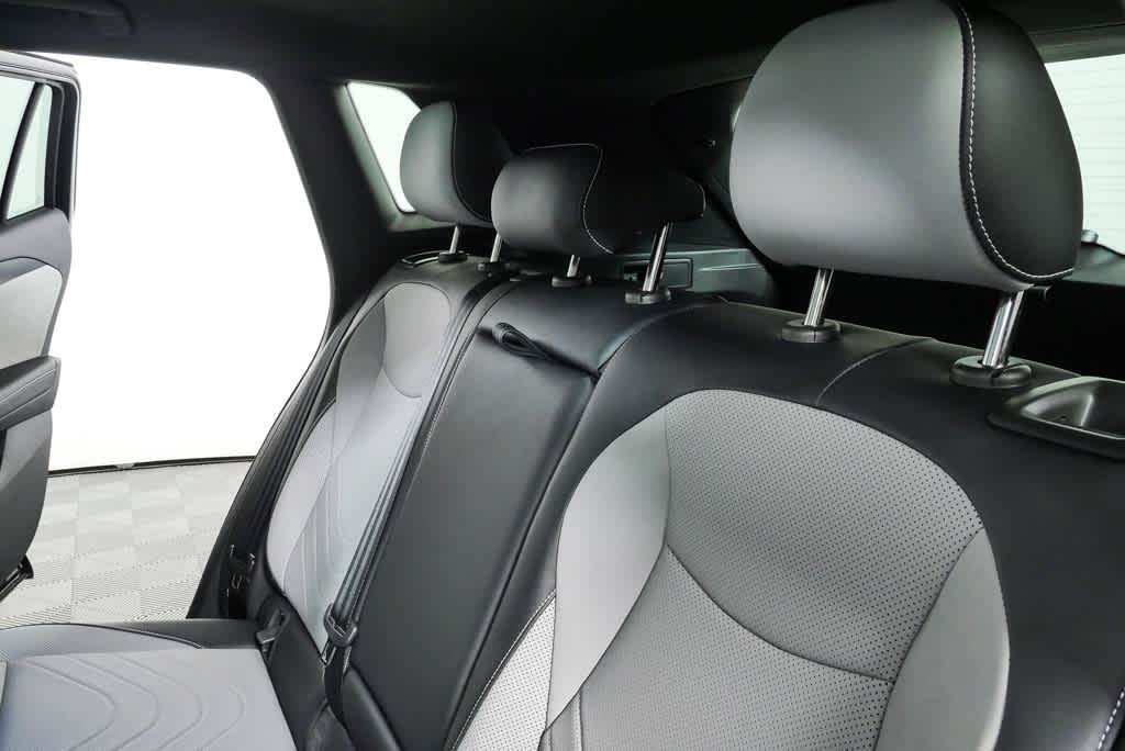 Certified 2025 Volkswagen Tiguan SE R-Line FWD image 19