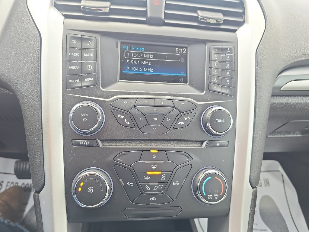 Used 2015 Ford Fusion S image 23