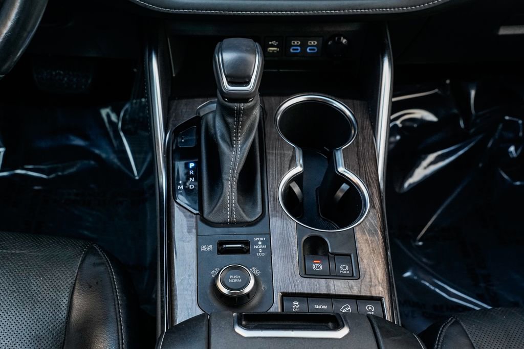 Used 2022 Toyota Highlander Platinum image 14