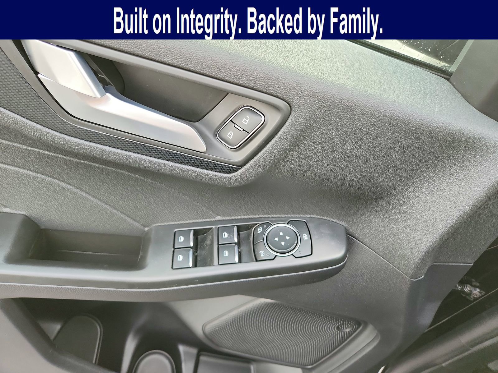 New 2026 Ford Escape ST-Line w/ Cold Weather Package AWD/4WD image 20