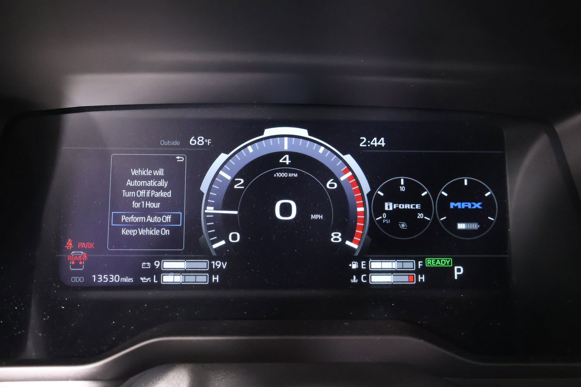 Used 2024 Toyota Sequoia Platinum AWD/4WD image 4