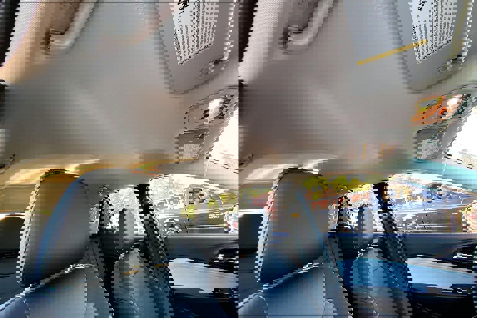 Used 2025 Chevrolet Trax LT w/ LT Convenience Package image 13