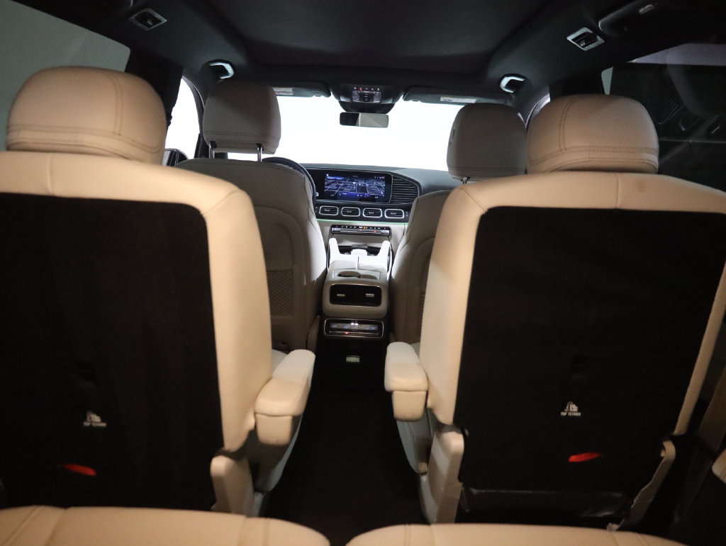 Used 2025 Mercedes-Benz GLS 450 4MATIC w/ AMG Line Exterior image 73