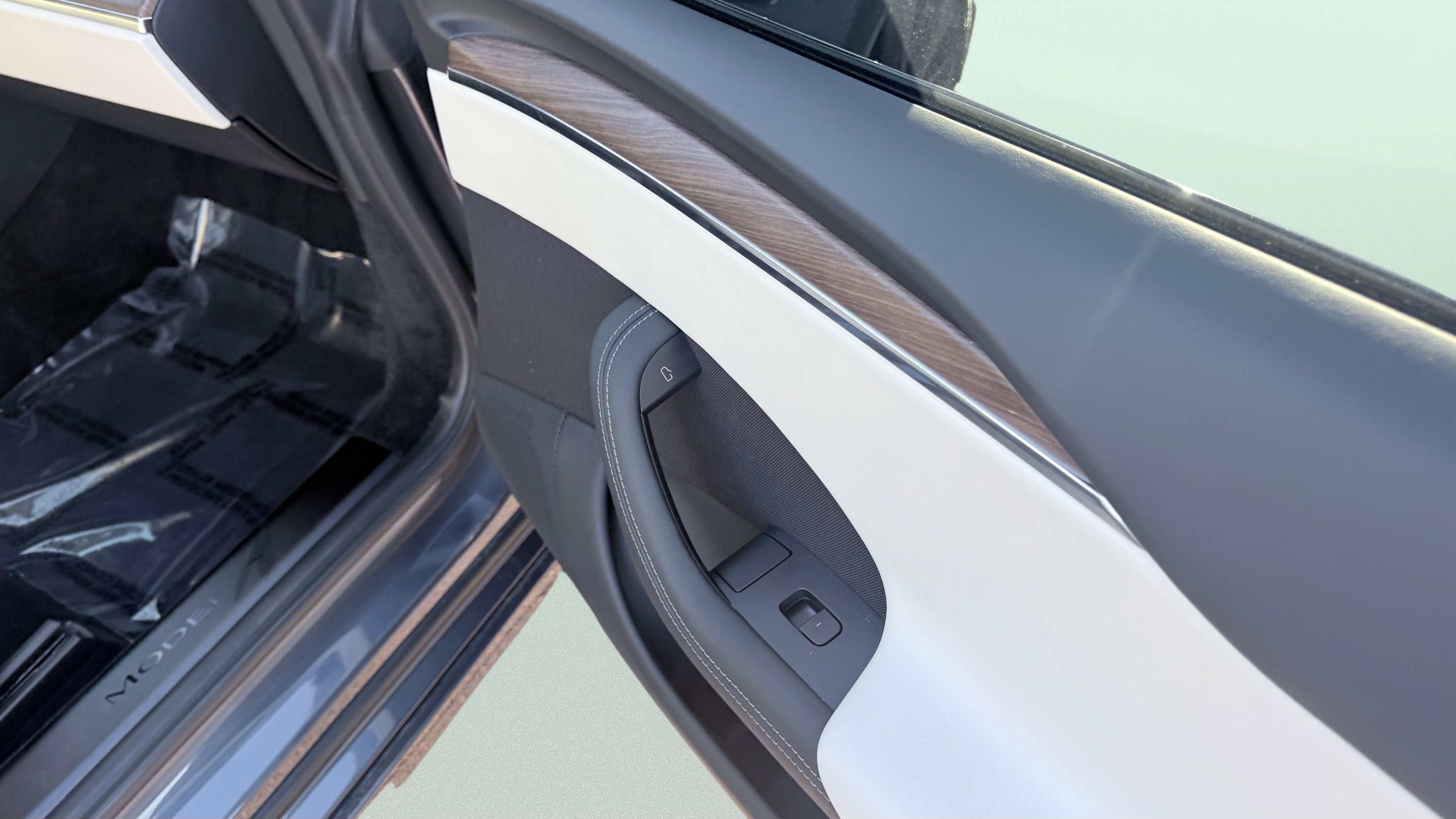 Used 2023 Tesla Model S image 40