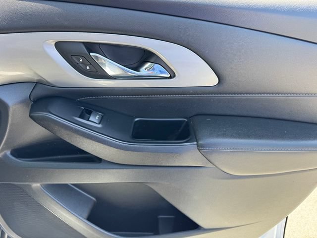 Certified 2023 Chevrolet Traverse LT FWD image 8