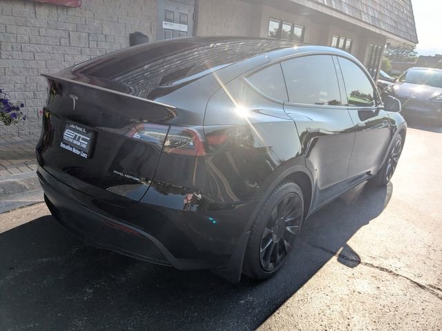 Used 2022 Tesla Model Y Long Range image 4
