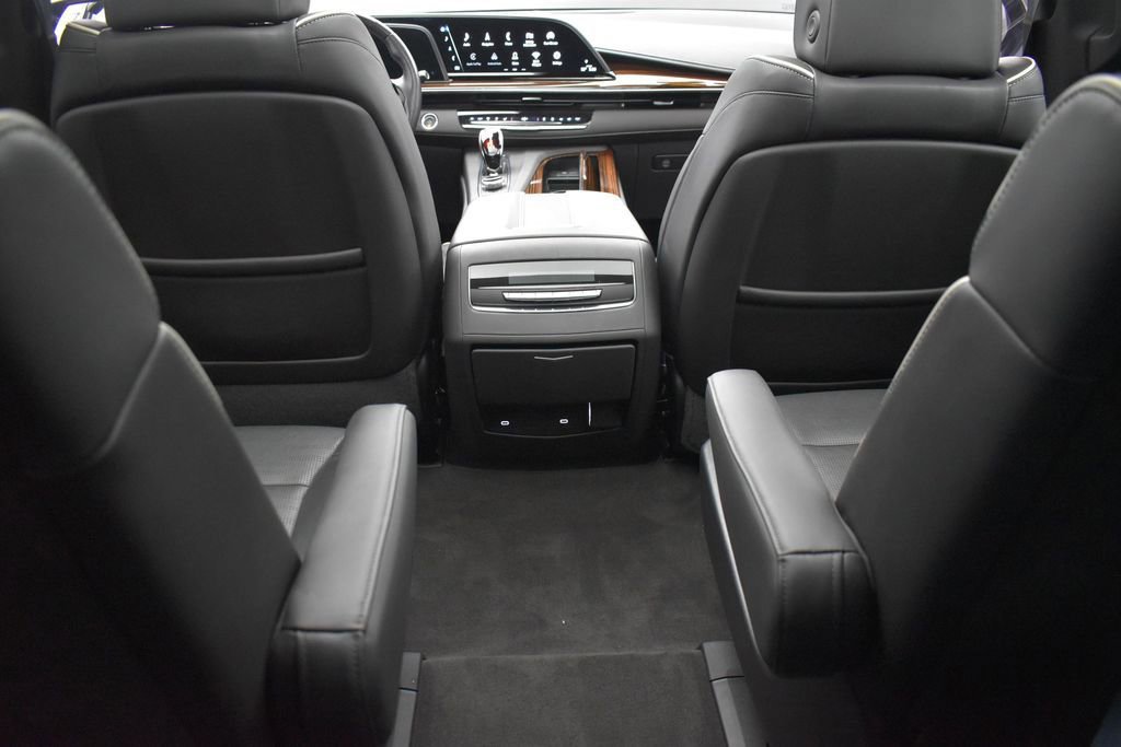Used 2022 Cadillac Escalade Premium Luxury AWD/4WD image 31