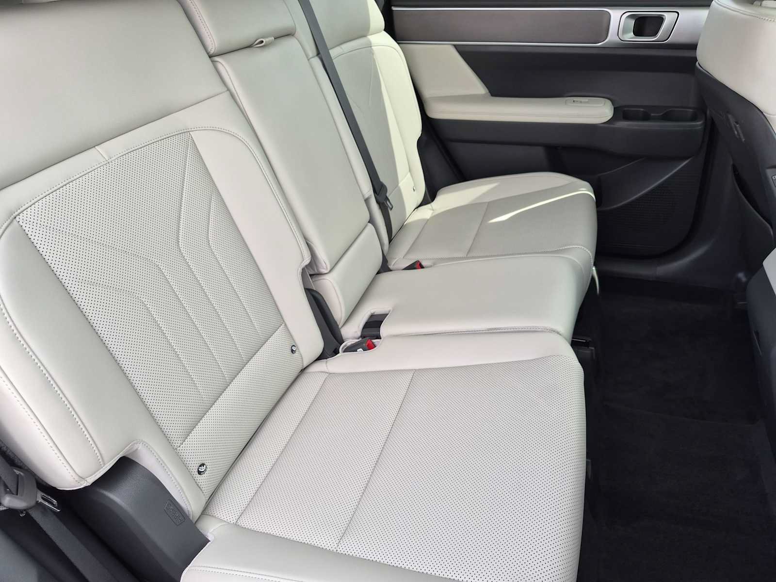 Certified 2024 Hyundai Santa Fe SEL FWD image 20