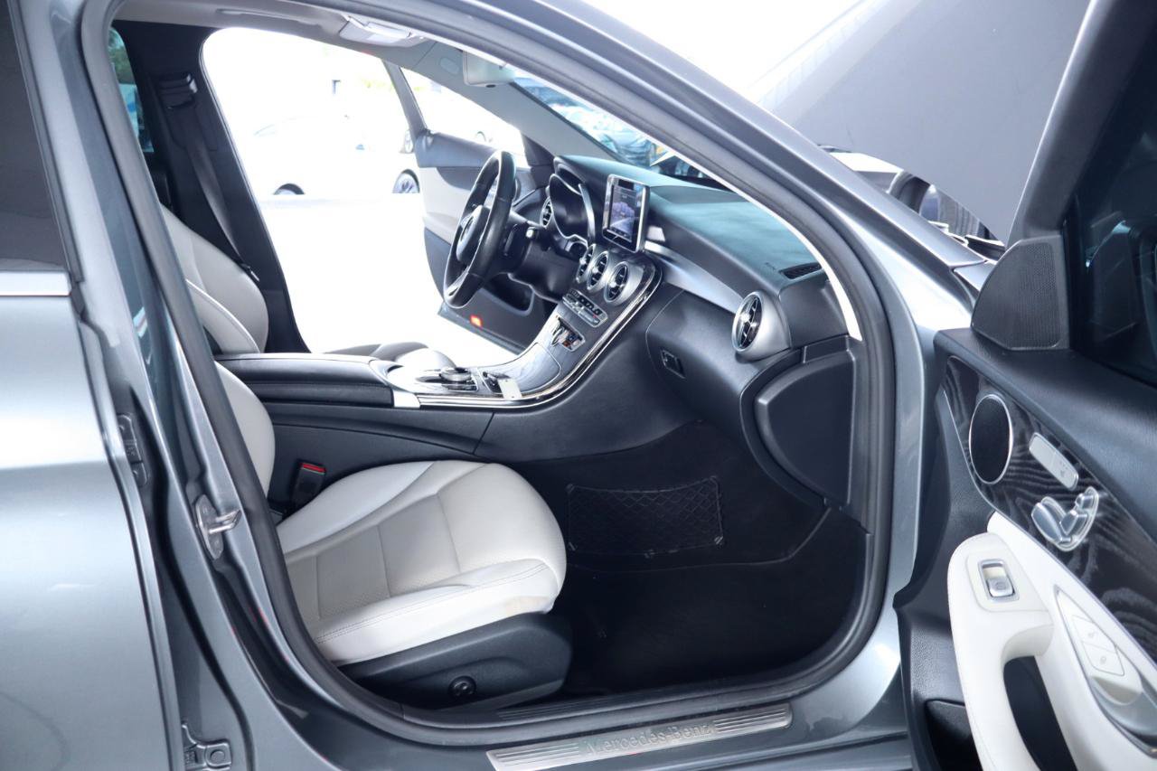 Used 2017 Mercedes-Benz C 300 4MATIC Sedan w/ Premium 1 Package image 36