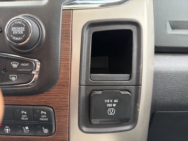 Used 2015 RAM 1500 Laramie w/ Convenience Group image 31