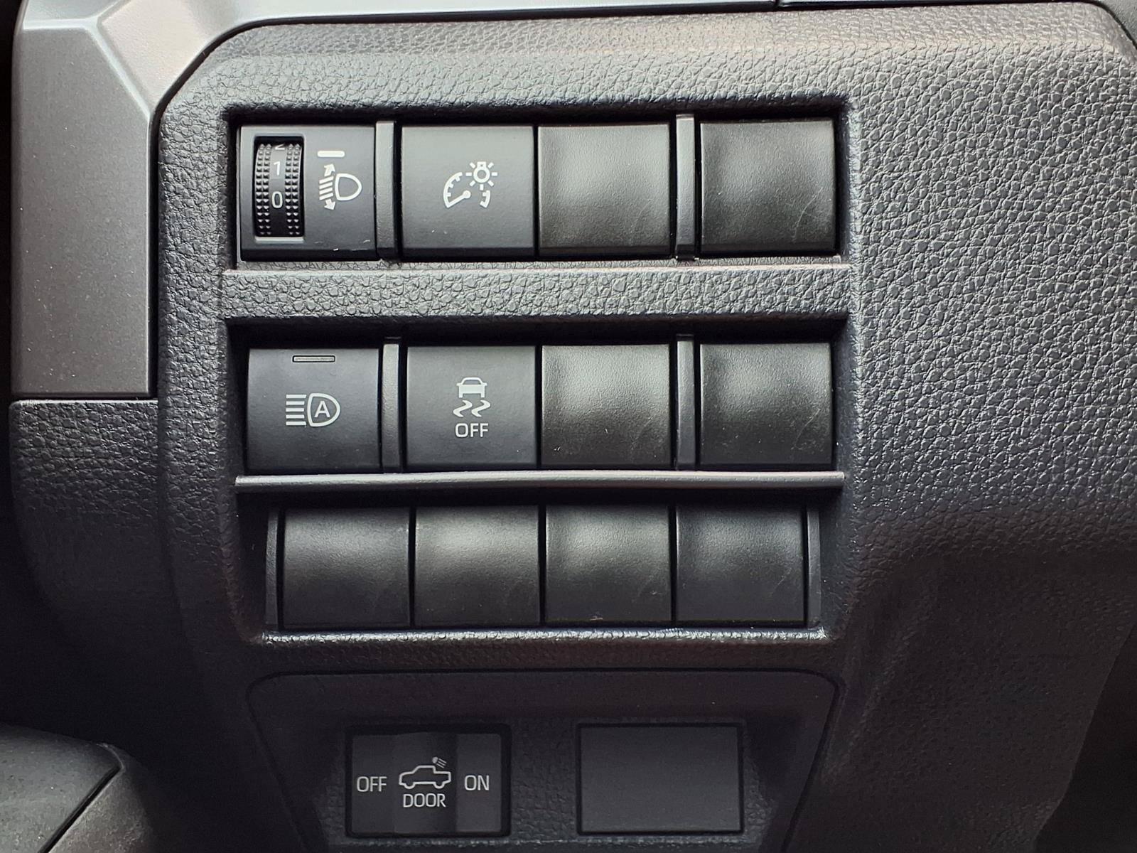 Used 2024 Toyota Tacoma TRD Off-Road AWD/4WD image 22