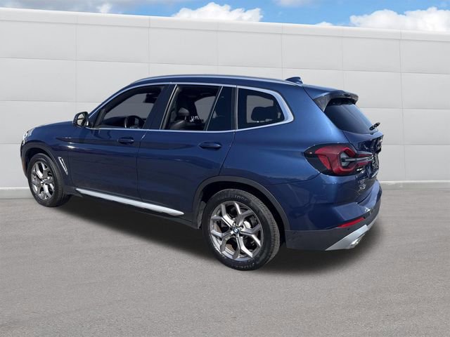 Used 2023 BMW X3 xDrive30i w/ Premium Essential Package AWD/4WD image 3