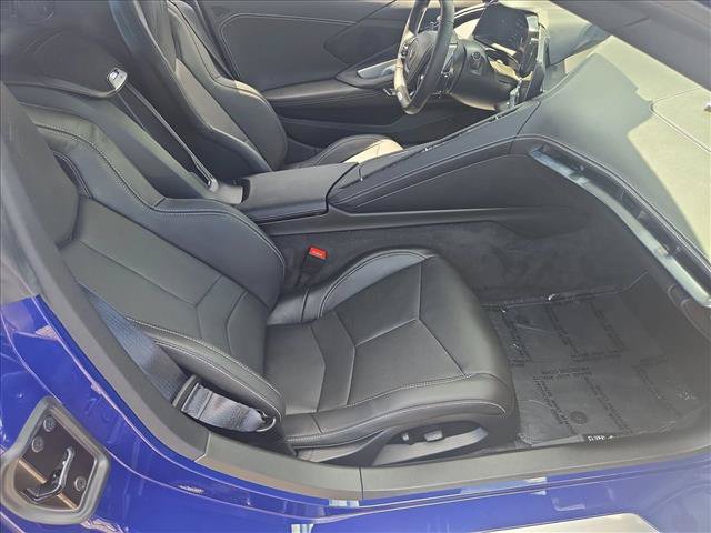 Used 2025 Chevrolet Corvette Z06 RWD image 18