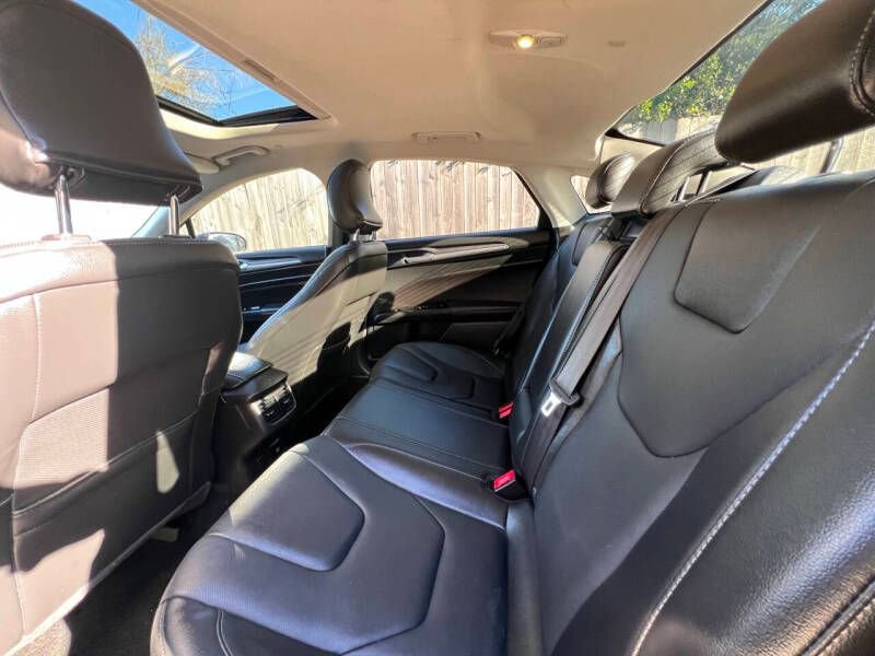 Used 2016 Ford Fusion Energi Titanium w/ Driver Assist Package image 13