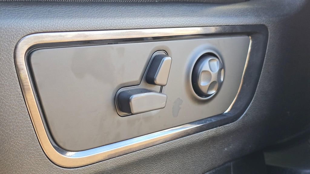 Used 2023 RAM 1500 Limited image 25